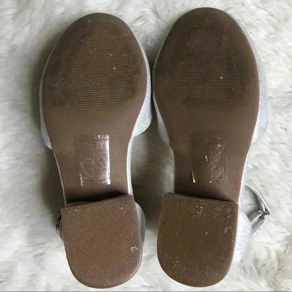 George Girls Silver Shoes Size 9 - Picture 11 of 11